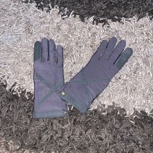 Finale vintage woman’s leather and spandex gloves acrylic lined good cond S-M